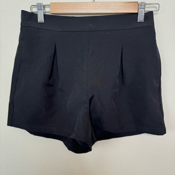 Sincerly Jules Pants - Sincerely Jules NWT Black Elastic Waist Pleated Trouser Shorts Size M